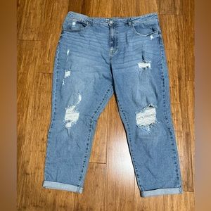 No Boundaries “Mom Jeans”